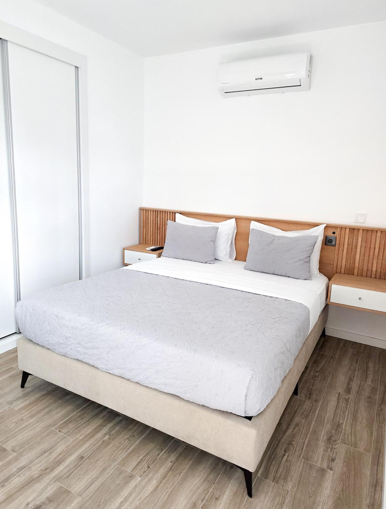 S A L - Beach Apartments Canical Room photo